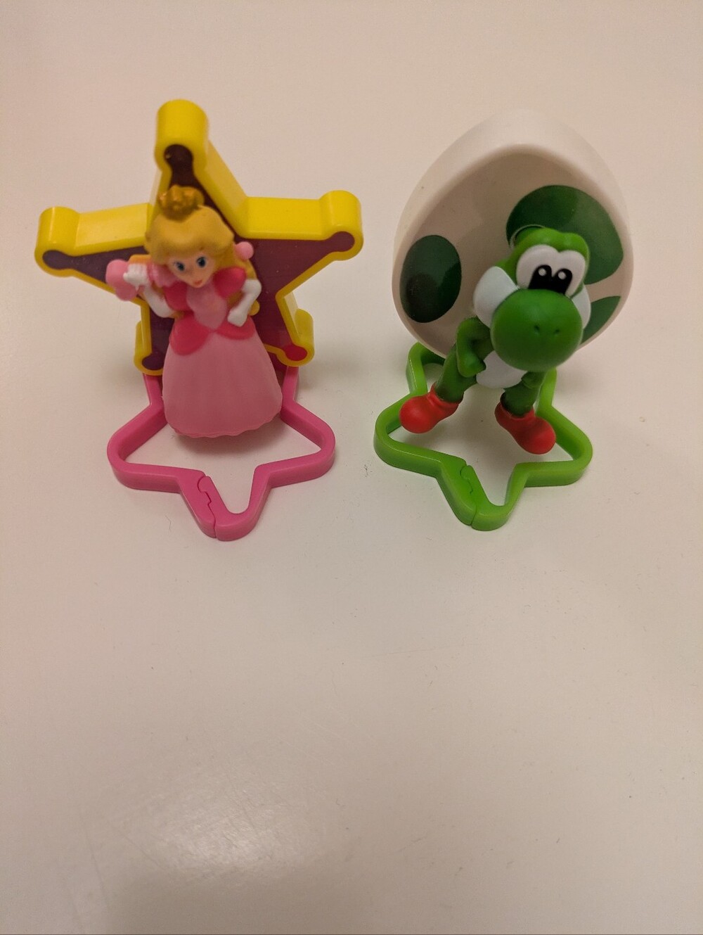 🦋5/25$ McDonald's Peach & Yoshi Super Mario Galaxy Toys